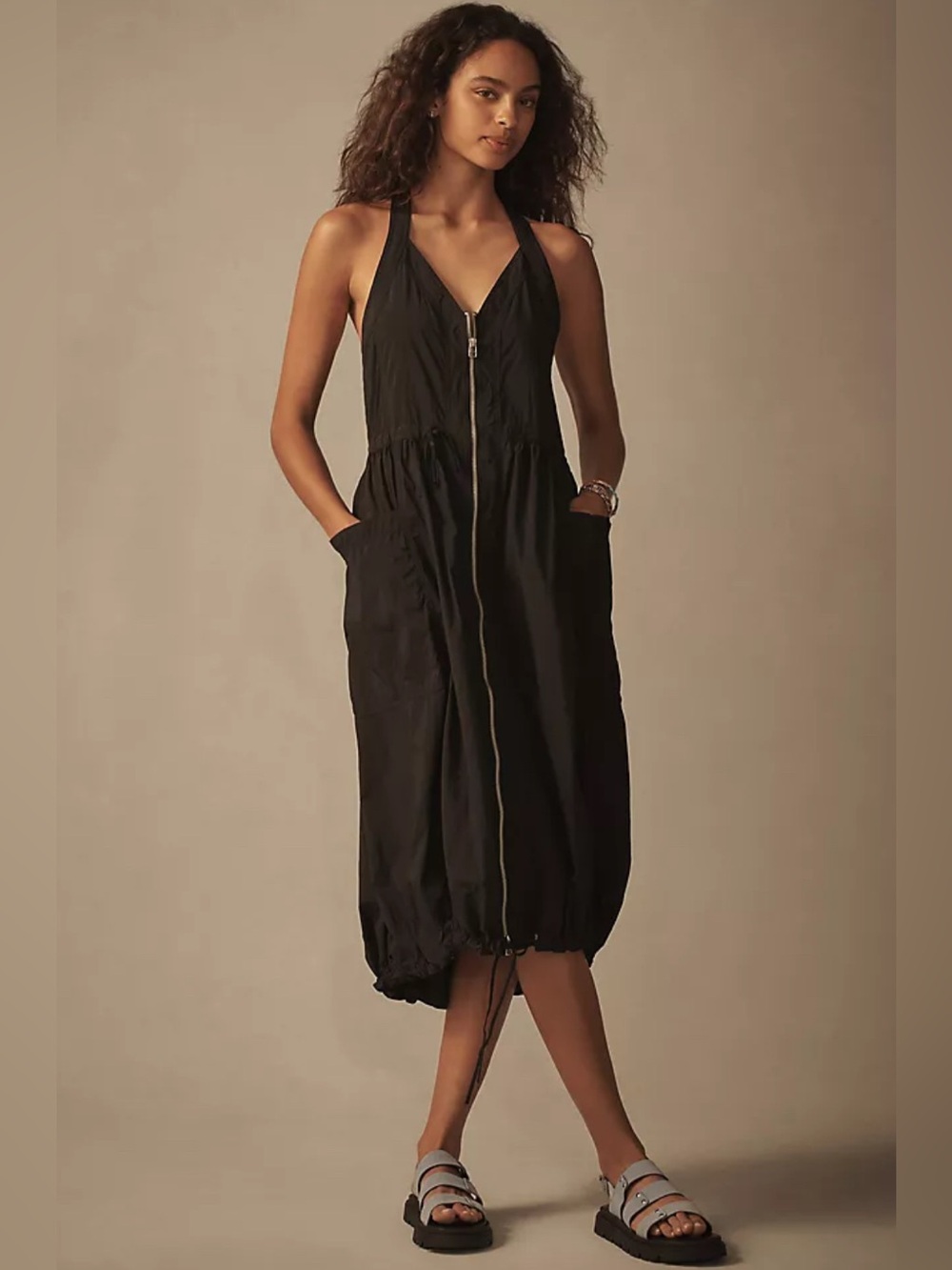 NWT Daily Practice Free Fall Drawstring Midi Dress Size M